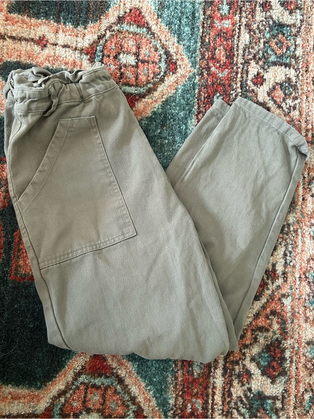 Women’s Casual Elastic-Waist Cargo Pants - Olive Green small